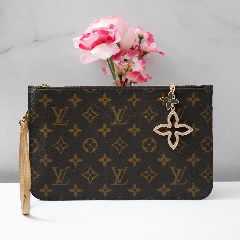 🛍Louis Vuitton Neverfull Pouch GM SP2184